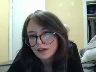 Lillythefay nude and sexy before cam for live chat