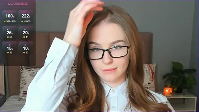LittleTinda nude stripping on cam for live sex video chat