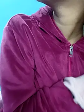 lovelydesi21 nude stripping on cam for live sex video chat