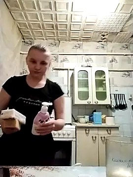 Lunar1kitty nude stripping on cam for live sex video chat