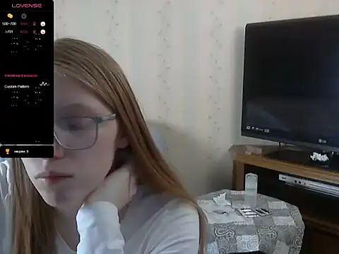 LustfulSarah nude stripping on cam for live sex video chat