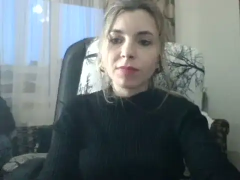 LuxuxryGirl nude stripping on cam for live sex video chat