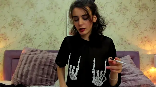 MazikeenMaze nude stripping on cam for live sex video chat