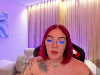 Rosalinemay nude and sexy before cam for live chat
