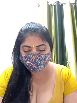 Saloni_92 nude stripping on cam for live sex video chat