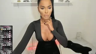 saradevillexx nude stripping on cam for live sex video chat