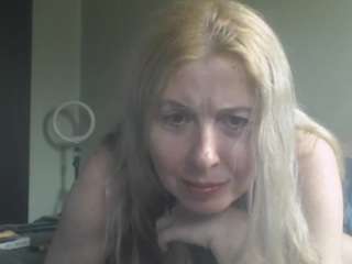 Sunshine57 nude and sexy before cam for live chat