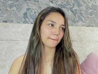 Susy-Kayden nude and sexy before cam for live chat