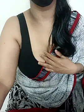 tamil-reshma11 nude stripping on cam for live sex video chat