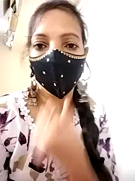 Telugu_Girl_Sonu nude stripping on cam for live sex video chat