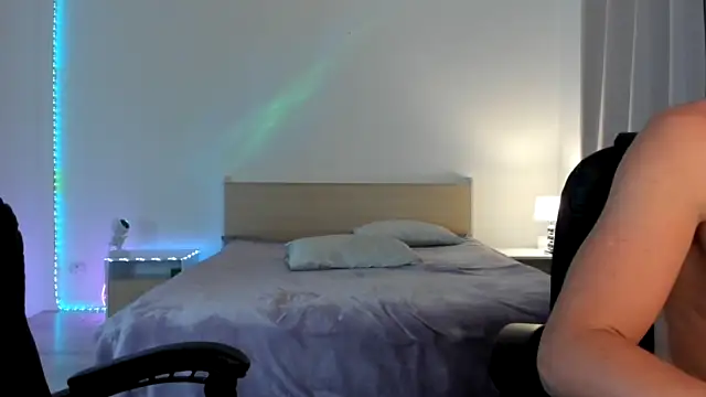 TommyTiffany nude stripping on cam for live sex video chat