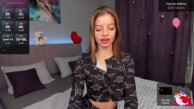 TrixPrime nude stripping on cam for live sex video chat