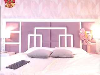 Valery-smitth nude and sexy before cam for live chat