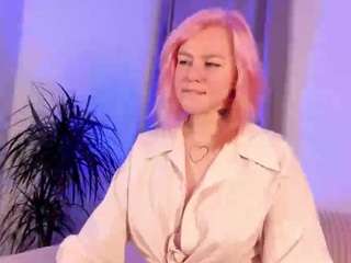 White-Krol nude and sexy before cam for live chat
