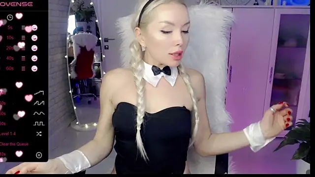 WhiteBunny nude stripping on cam for live sex video chat