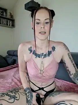 Your_dirty_dream nude stripping on cam for live sex video chat