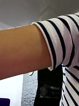 abbymnd nude stripping on cam for live sex video chat
