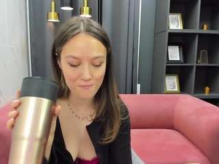 AgnesGoddess nude and sexy before cam for live chat
