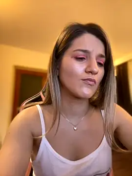 AmberWills nude stripping on cam for live sex video chat