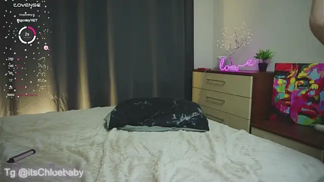 AnnFulten nude stripping on cam for live sex video chat