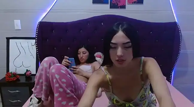 annirusell nude stripping on cam for live sex video chat