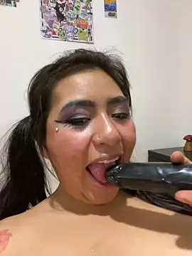 Bellatrix69lastrage nude stripping on cam for live sex video chat