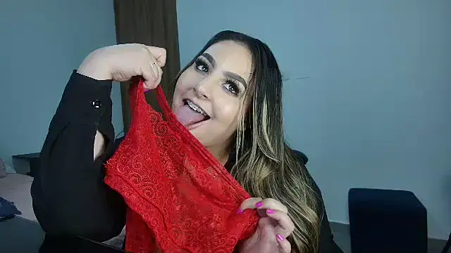 Big_candy_ nude stripping on cam for live sex video chat