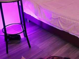 Carolart nude and sexy before cam for live chat