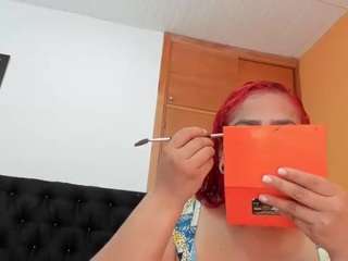 CatleyaRousee nude and sexy before cam for live chat