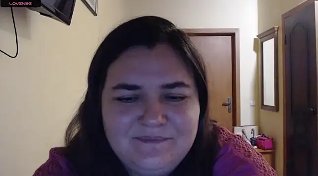 Dirty_Chubby nude stripping on cam for live sex video chat