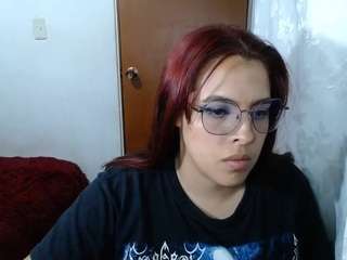 EliCooper01 nude and sexy before cam for live chat