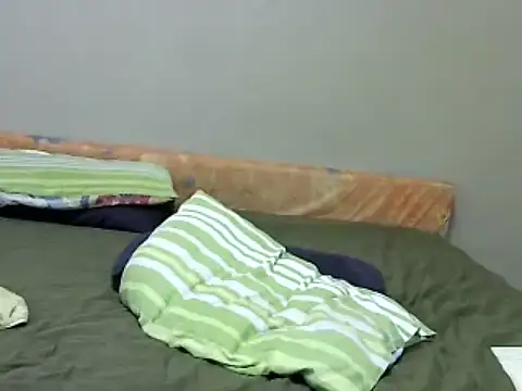 Enuf2makeuCum nude stripping on cam for live sex video chat