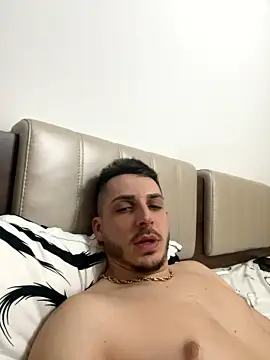 ewvy09 nude stripping on cam for live sex video chat