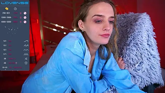 FieriiaDii nude stripping on cam for live sex video chat