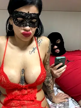 Francesca-90 nude stripping on cam for live sex video chat