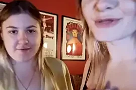 HalloLiza nude stripping on cam for live sex video chat