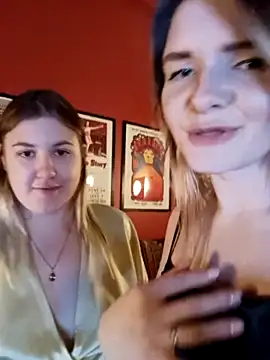HalloLiza nude stripping on cam for live sex video chat