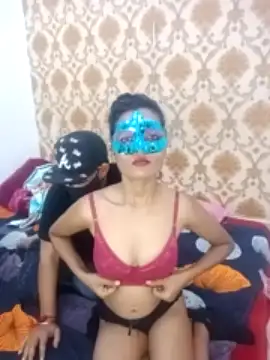 harynavi-couple nude stripping on cam for live sex video chat
