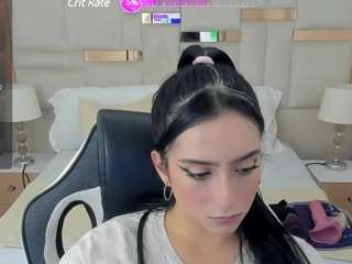 I S S A nude and sexy before cam for live chat