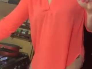 KikitheBae nude and sexy before cam for live chat