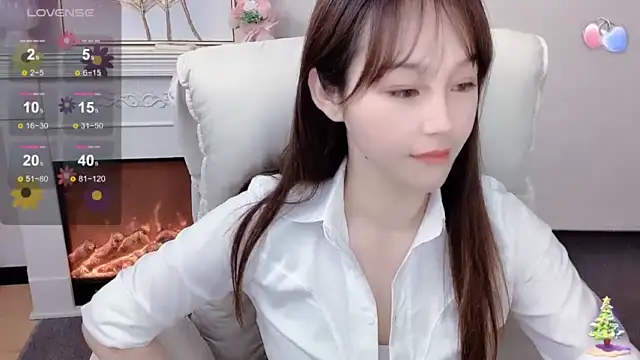Kiss-18 nude stripping on cam for live sex video chat