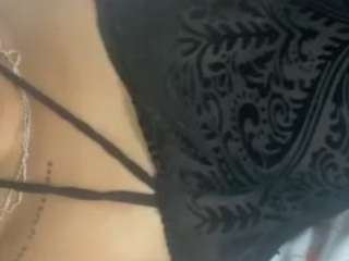 Kittylyvv nude and sexy before cam for live chat
