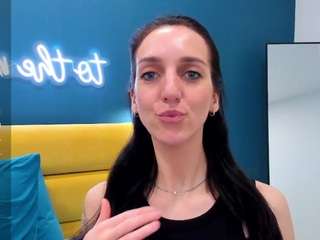 LauraRos nude and sexy before cam for live chat