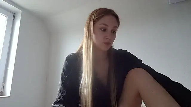 Layla001 nude stripping on cam for live sex video chat
