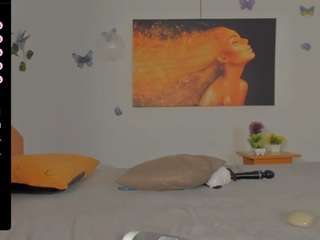 Lizzie Redcutie nude and sexy before cam for live chat