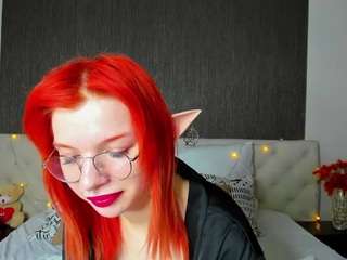 Lu-tic nude and sexy before cam for live chat