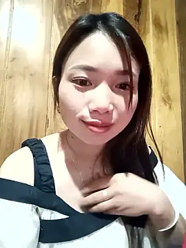 lymayp nude stripping on cam for live sex video chat