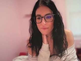 Madison Montgomery nude and sexy before cam for live chat