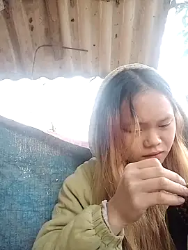 mailiu nude stripping on cam for live sex video chat