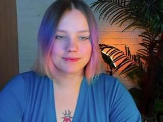 MollyMirific nude and sexy before cam for live chat